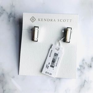 Kendra Scott Lady Stud Earrings with White Pearl